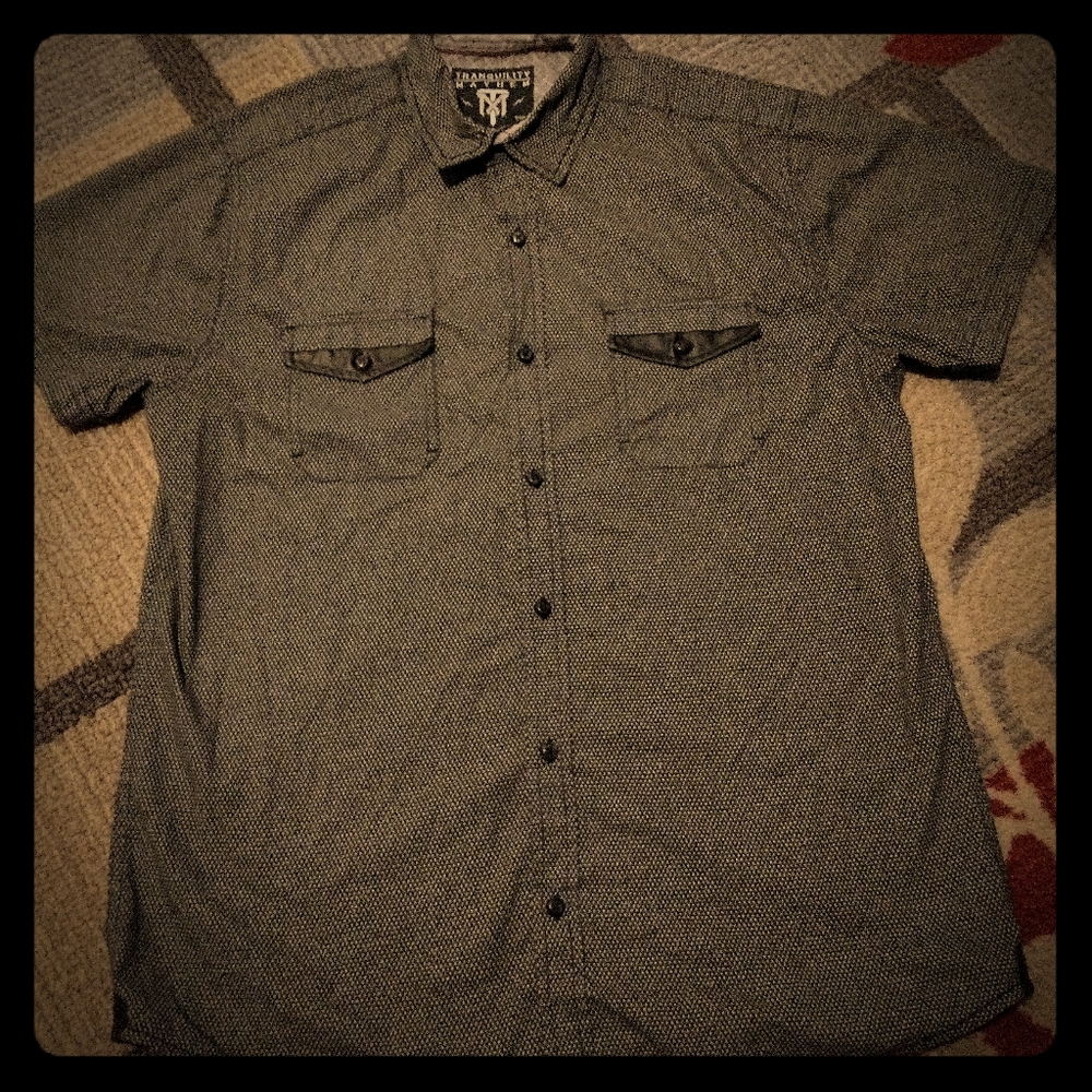 Sz L button down top... Fits 18/20